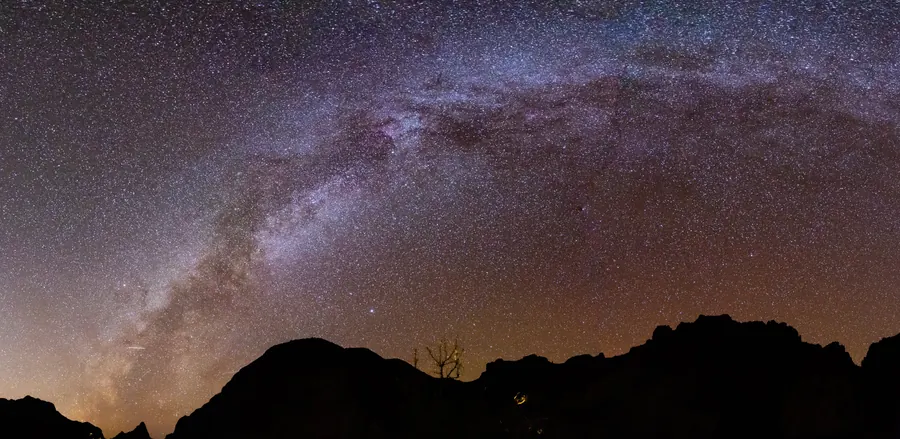 Night sky photograph taken on 2018-12-02 with Nikon D750.